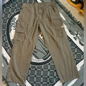 Wrangler Tan Cargo Pants with Sturdy Material